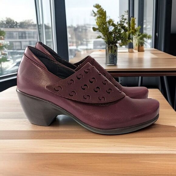 Ankle Boots NAOT 10.5 Precious Shoes Sz 41 Laser Cut Leather Booties  Burgundy - Picture 1 of 16